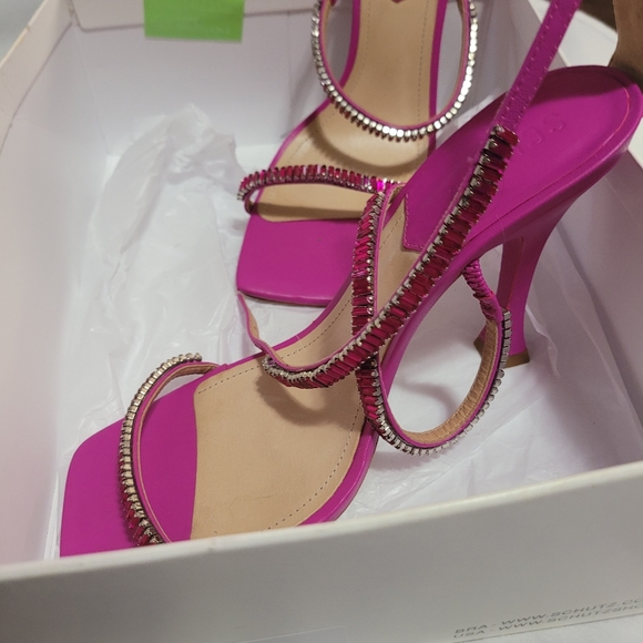 Telfar, gucci Alexander wang , coach Zara - Picture 5 of 9